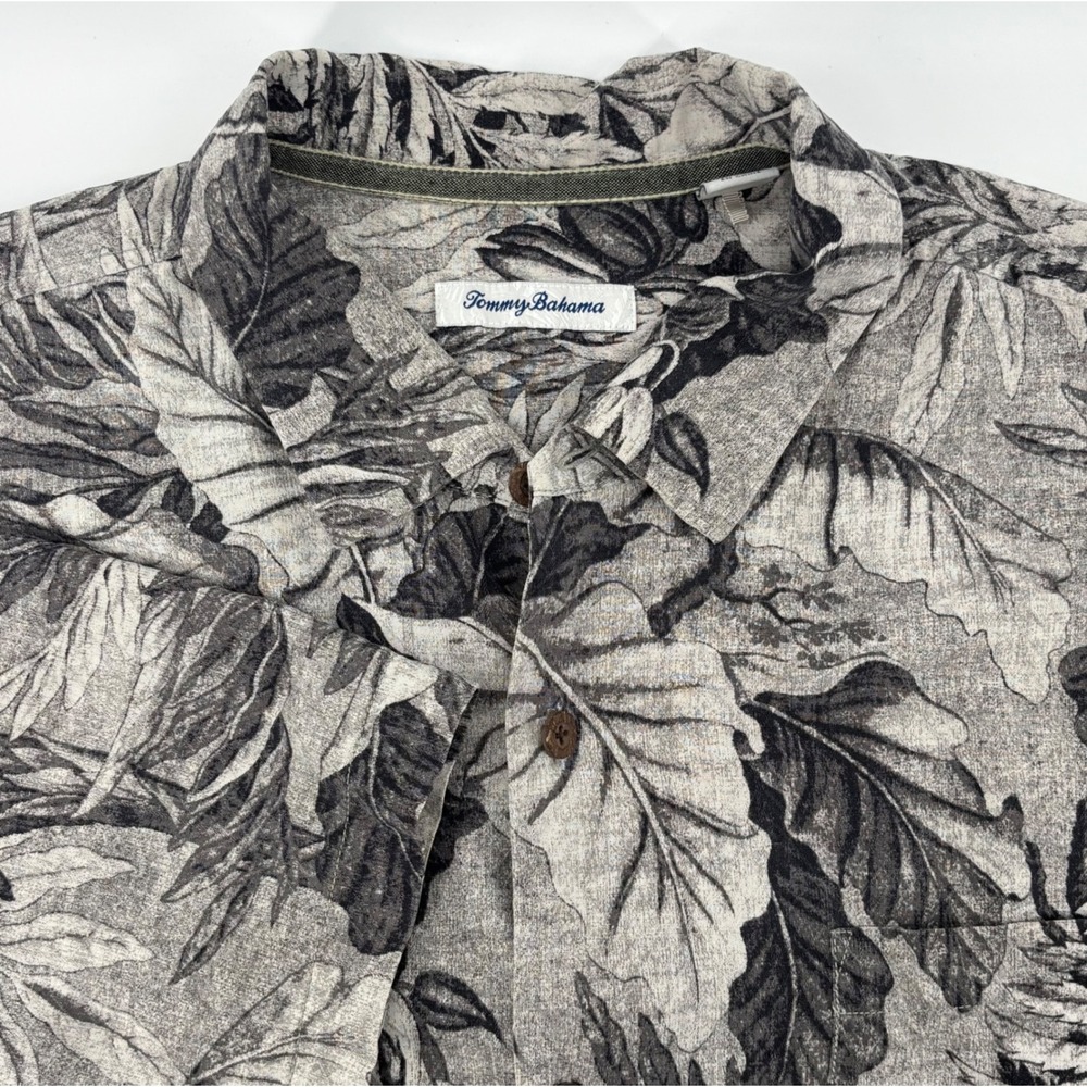 Tommy Bahama Camp Shirt Men 2XLT 100% Silk Palm Leaf Shadow Print